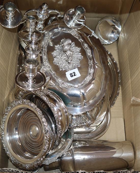 Assorted plated wares incl. pair candelabra, pair coasters, entree dish & cover, two salvers, cocktail shaker, photo frame, tray etc.